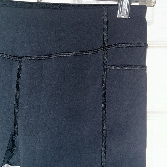 Lululemon size 6 workout pants - Picture 4 of 7
